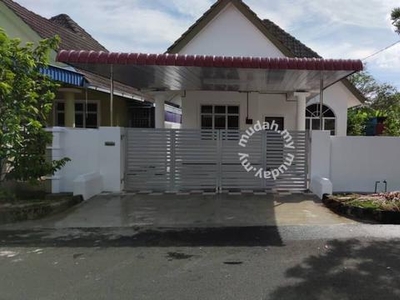 Fully renovated single story semi detached house