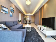 Last 4 Promo EARLY BIRD freehold Condo // Investment Project