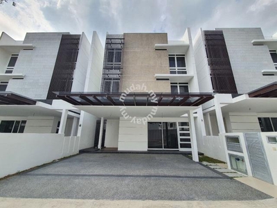 Brand New 3 Storey Hyperlink Terrace Duta Villa Presint 14 Putrajaya