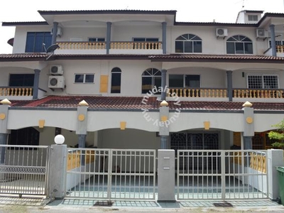 Huge Freehold 3 Storey Terrace House for Sale at Ujong Pasir 24x70