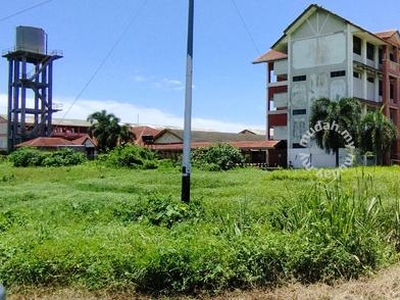 Tanah Lot Banglo Bersebelahan SK Badak Cabang Tiga Melawi Bachok