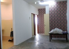 Basic unit at Enggang apartment, BK6. Puchong