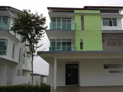 Ambrosia 3 storey bungalow Kinrara Residence ON THE TOP OF HILL
