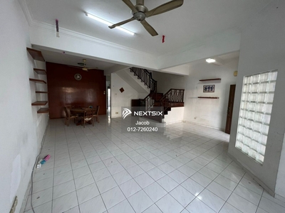 D'Utama House (Perling) Double Storey House for Sale