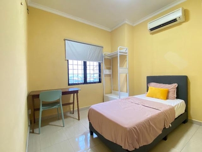 IMU / APU Student Room for Rent at Vista Komanwel C (Female / Male)