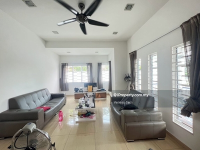 1sty semi-D Facing South 4r3b Freehold.Many houses available in Cheras