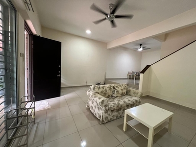 Master Room Rent, Double Storey Terrace Seksyen 9 Bandar Sungai Long Selangor