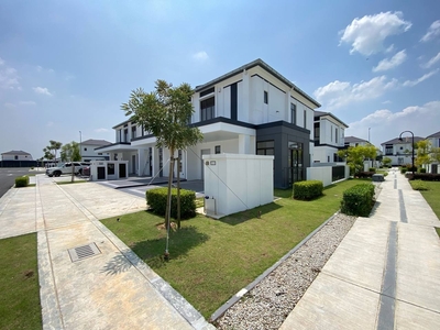 New 2 Storey Terrace (End lot) Eco Grandeur Bandar Puncak Alam