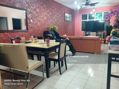 Perumahan Molek Ria , Nice Condition, Kitchen Table Top Corner Unit