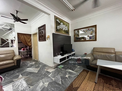Renovated & Fully Extended Double Storey Terrace USJ 12