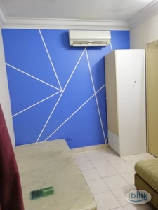 Single / Middle Room (with Aircond + Near to LRT) at Kota Damansara, Petaling Jaya