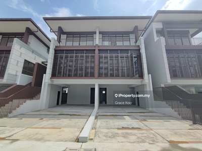 3 storey house for Sale