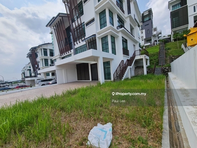 3.5 Storey Semi-D 6781sf 6rooms 6baths Private Home Lift Putra Heights