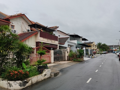 Ampang, Taman Halaman Indah 2sty Terrace House For Rent