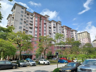 Apartment tasik heights for sale,854sf,3 rooms and 2 baths,good