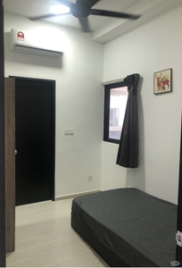 [FREE UTILITIES] Fully Furnished Single Room No Partition Beside Lrt Awan Besar