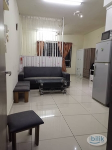 JB Larkin Zennith Suite Studio With Fully Furnished For Rent