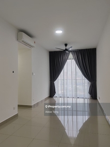 Lavile Beside Mall mext to lrt 3r2b freehold ownstay house