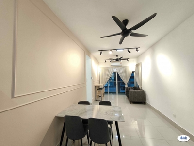 Middle Room with Attached at Razak City Residences, Sungai Besi