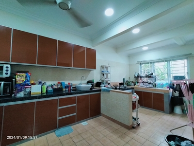 Well maintained Putra Permai Putra Permai House for Rent