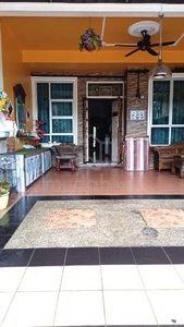 Rumah Teres Satu Tingkat Jalan Bestari Taman Bestari Indah, Ulu Tiram