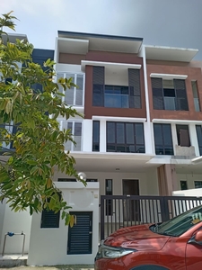 Brand New 3 Storey Linked Terrace, Zeyheri, Setia Utama 2, Setia Alam, U13 Shah Alam