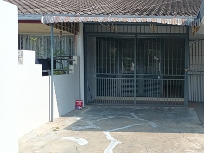 Taman Cuepacs batu 9 cheras Selangor Single storey house for rent