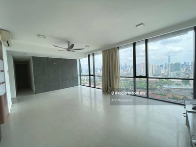 Freehold High Floor! Parking 2 units next to lift! Fantastic KL View!