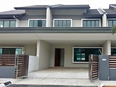 2km to Cyberjaya New Landed House For Sale 22x70 only 9xxk