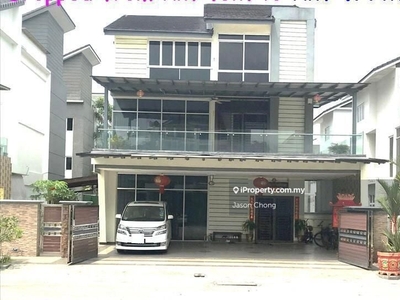 3 Storey Bungalow ID Design Peaceful, Safe Community For Big Family