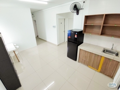 Casa Residenza Female Unit Next Segi University, MRT Kota Damansara Medium Room Rent