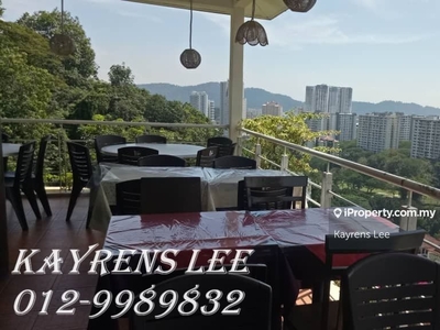 For sale 3-storey bungalow with fantastic golf view at Bukit Jambul