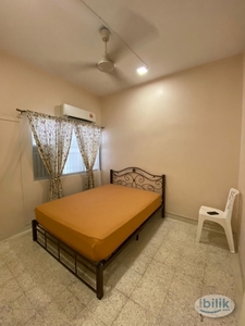 ✨Middle room for rent at SS2 near Taman Bahagia LRT Station / McDonalds / Murni / SS1 / Sea Park / Paramount✨