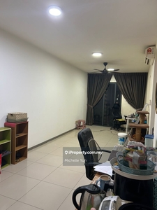 Partial furnished,facing pool,high floor,vacant mid may 2024,1carpark