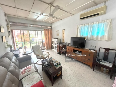 Rare end lot single storey up for grab in Taman Tun Dr Ismail