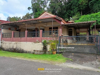 Rumah berkembar 1 tingkat untuk dijual di Taman Sentosa, Batu Pahat