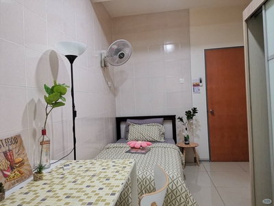 Single Room at Rafflesia Sentul Condominium, 5 Minutes Walki to LRT Sentul Timur