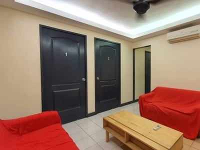 Single room available at Damansara Bistari apartment Seksyen 19 PJ Malay Female only