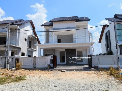 Tangkak Brand New double storey bungalow 5 bedroom unfurnished unit