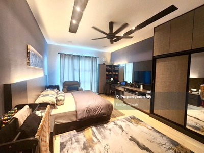 Well Design Spacious Semi D Condo at X2 Resudency for Sall