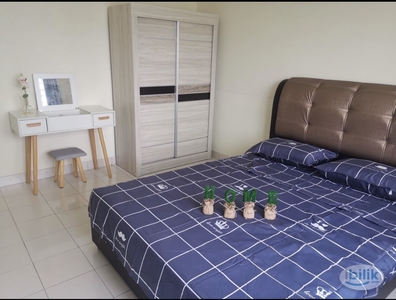(Zero deposit)Comfy master room for rent at suriaMas condominium sunway