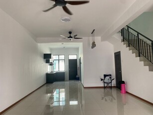2 Storey Terrace @ Tresna Teruntum, Saujana Perdana for Rent