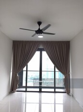 3 Bedroom 1085sf For Rent