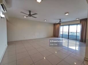 4 proper bedroom with nice swimming pool view