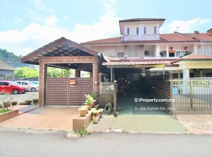 End Lot & Upper Unit, Townhouse Taman Ikhlas, Sungai Long, Kajang