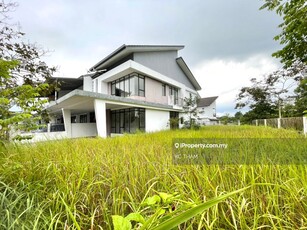 Good Condition 4200sf 2 Storey Corner Lot @ M Residence 1 Phase 2 Rwg