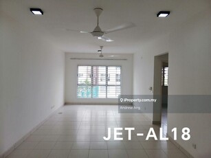 Nice Seri Mutiara Apartment 939sqf 3r2b,Setia Alam, Shah Alam