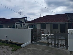 Taman Iskandar Jalan Inang Single Storey Semi D 40x90 Gated