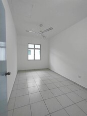 Taman Scientex Utama Double Storey Terrace 4 Bedrooms 3 Bathrooms for Sale