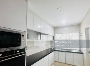 USJ 4 Fully Renovated & Extended 2 Storey Intermediate House for Sales